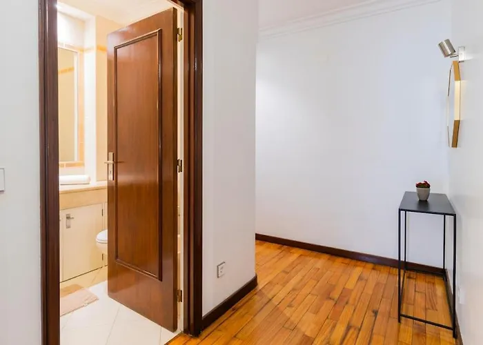 Charmy Rodrigues Lobo פורטו