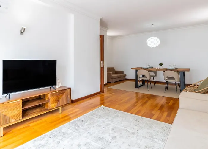 Charmy Rodrigues Lobo פורטו