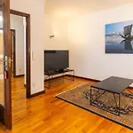 Charmy Rodrigues Lobo Apartment Porto