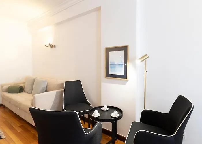 Charmy Rodrigues Lobo * بورتو